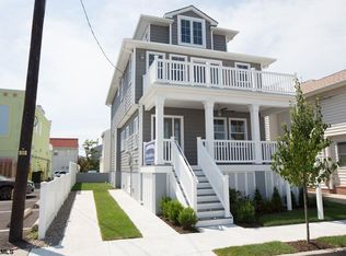 2 N Franklin Ave, Margate, NJ 08402