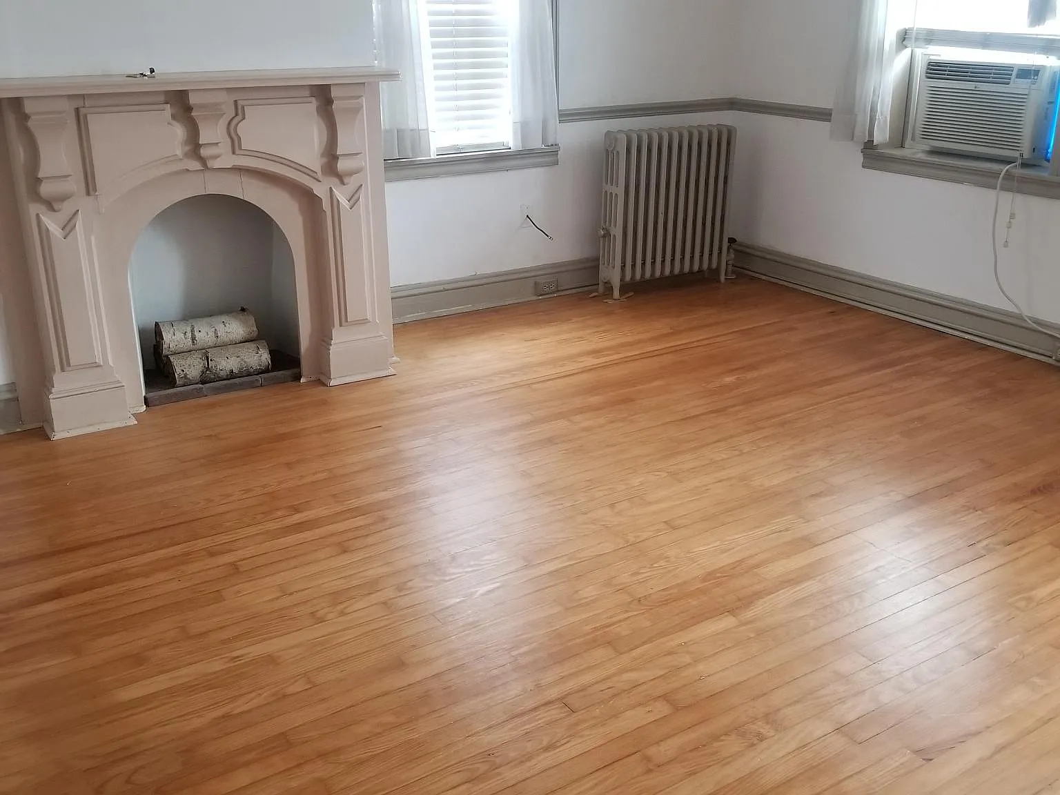 58 E Main St — Photo 1