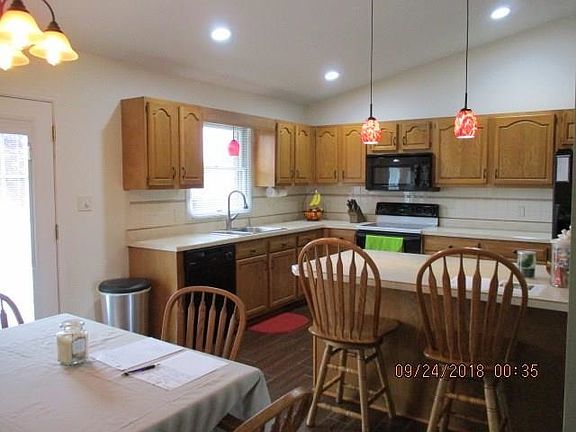 4th image of 2105 N Marlborough Dr