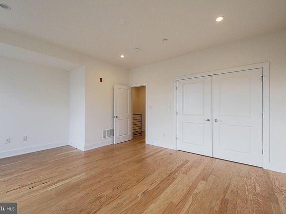 5th image of 1202-1202 Four North St #2-24