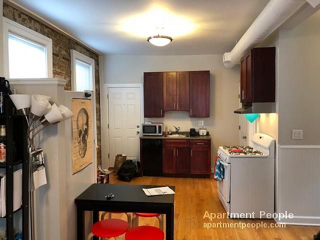 1st image of 1517 W Cortez St APT 2F