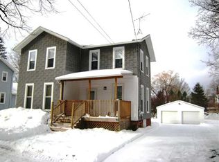 28 Clinton St, Bergen, NY 14416