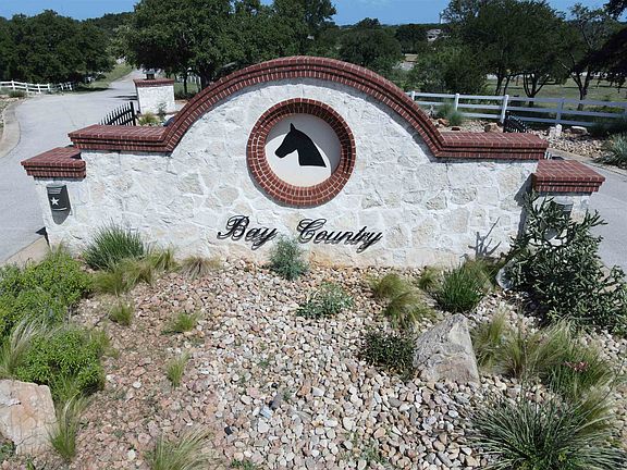 4th image of 308 Tarbet Trail