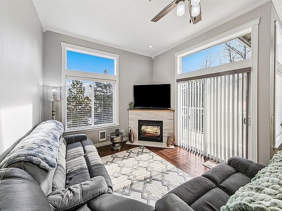 3rd image of 22226 42nd Avenue S #204