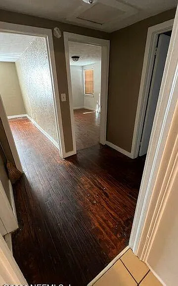5150 Kingsbury St — Photo 7