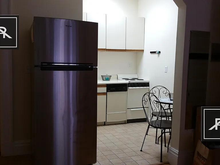 849 Beacon St #1 — Photo 9