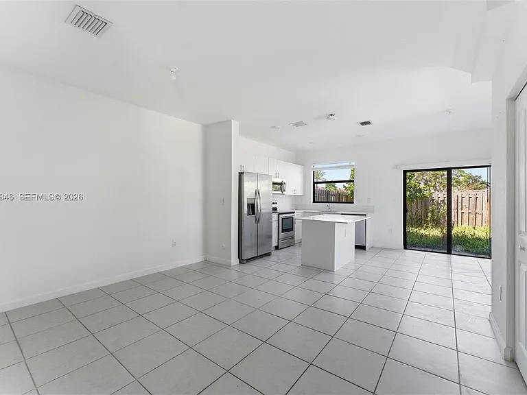 24603 SW 118th Ave #24603 — Photo 3
