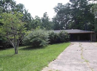 3721 W County Line Rd, Douglasville, GA 30135