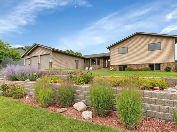 521 15th St N, Sauk Rapids, MN 56379