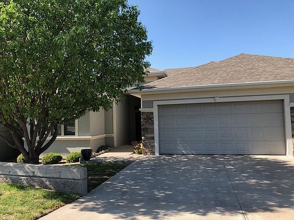 2nd image of 1403 Highland Pointe Way