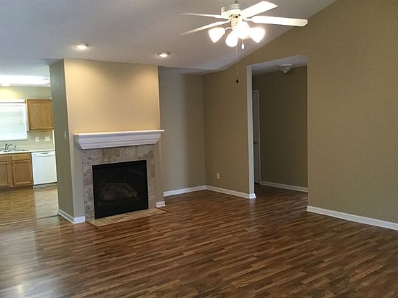 4th image of 3020 Country Meadows Ln