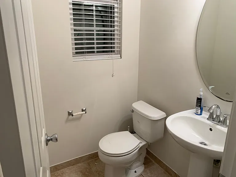 1819 Whirlaway Ct — Photo 9