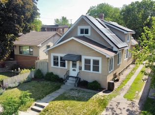 2109 4th St NE, Minneapolis, MN 55418