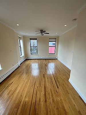 5th image of 39 Bruckner Blvd #4E