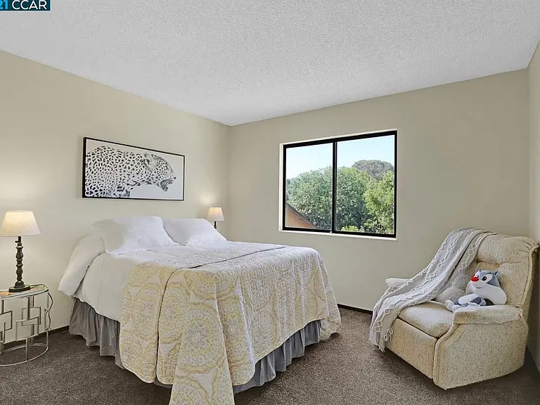 2913 Mirante Ct — Photo 11