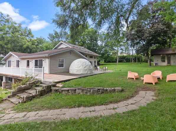 653 West South STREET, Lake Geneva, WI 53147