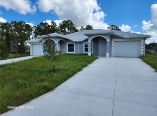 2127-2129 Armour Rd, Lehigh Acres, FL 33973