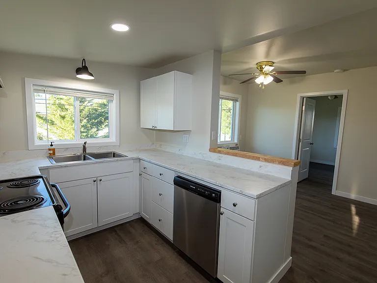 1116 Highland Dr — Photo 10