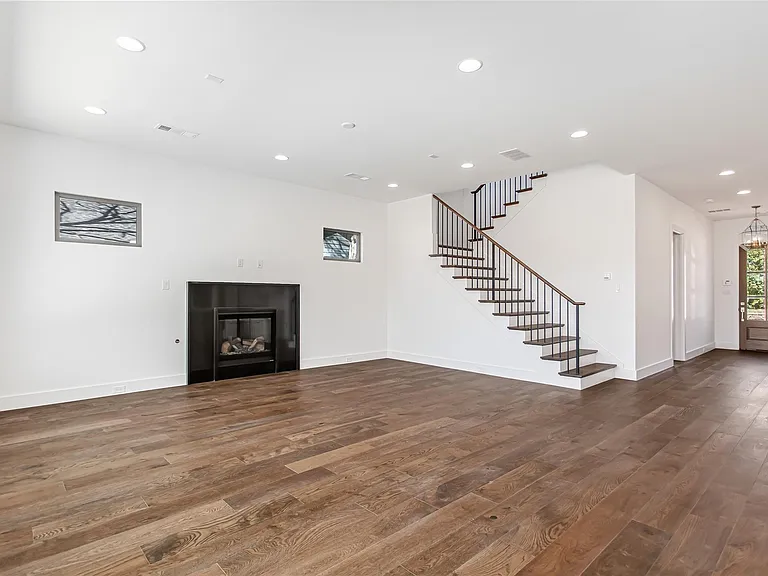 1107 Mount Auburn Ave — Photo 16