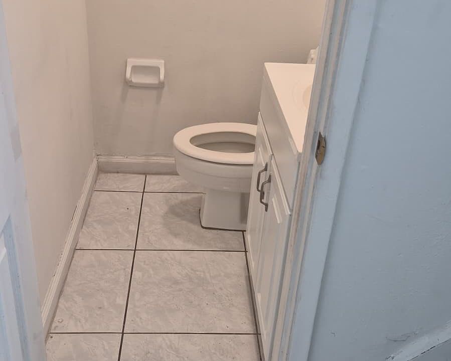 1st image of 820 NW 87th Ave APT 412