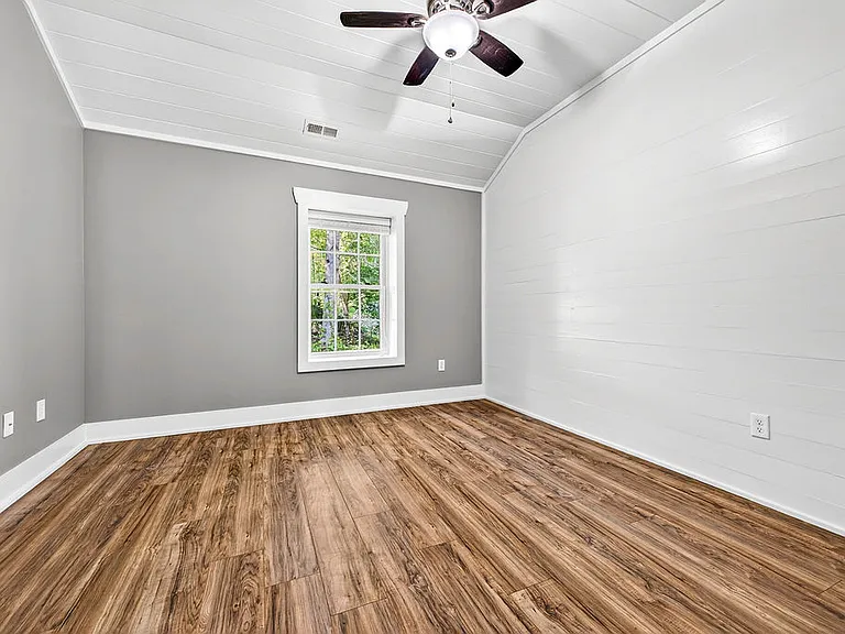 45 Dee Dee Ln — Photo 23