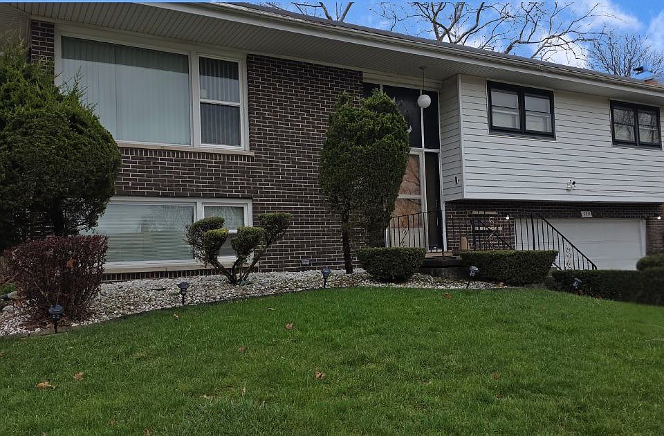 1st image of 539 E 169th St