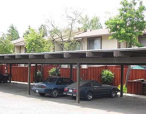 1st image of 515 Tamarack Dr APT 17