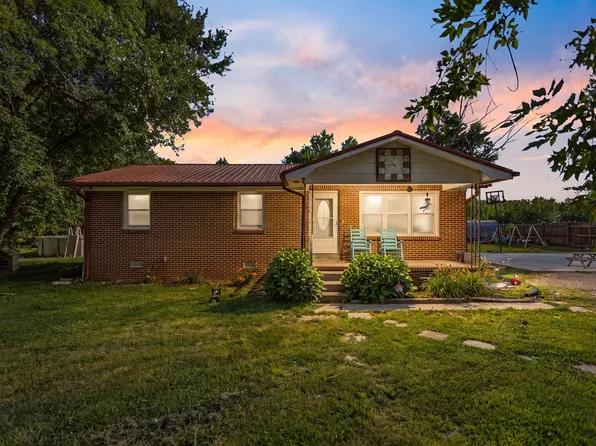 185 Petty Gap Rd, Woodbury, TN 37190