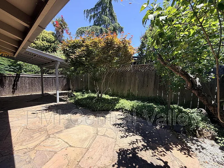 3440 W Benjamin Holt Dr — Photo 26