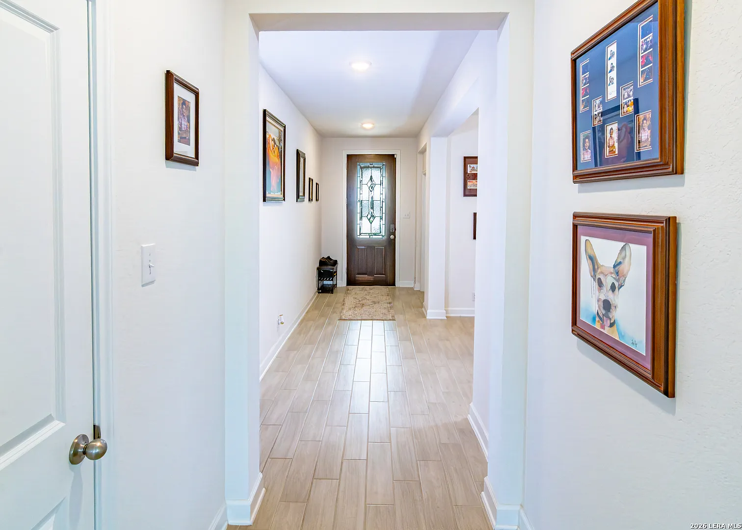 4 bed, 3.5 bath, 2679 sqft, $2,600 — Photo 2