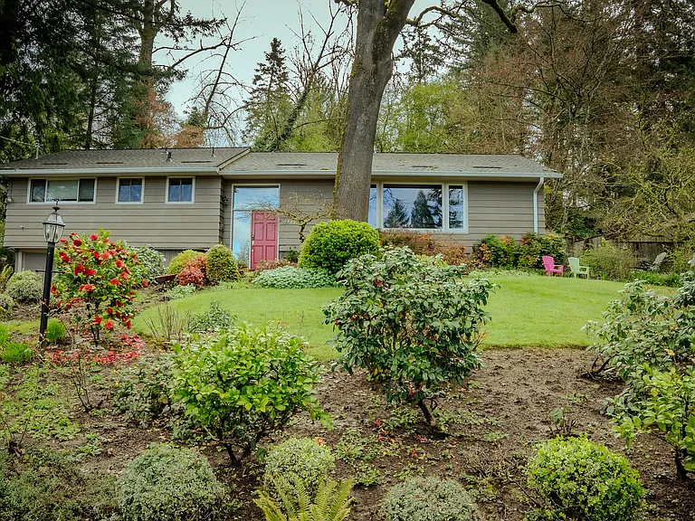 9429 SW 62nd Dr — Photo 1