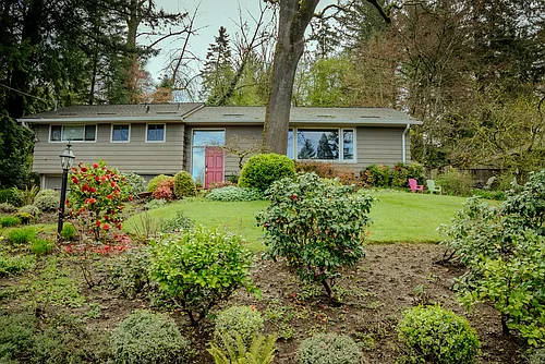 9429 SW 62nd Dr Photo 1