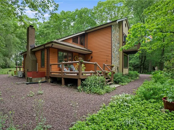 33 Willow Dr, Jim Thorpe, PA 18229