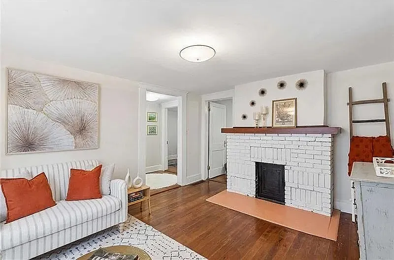15 Branham St NE — Photo 3