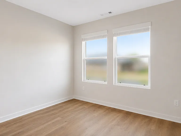 4565 W Triangle St — Photo 17