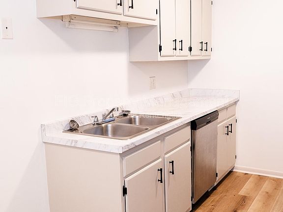 4th image of 706 E Inskip Dr APT 4