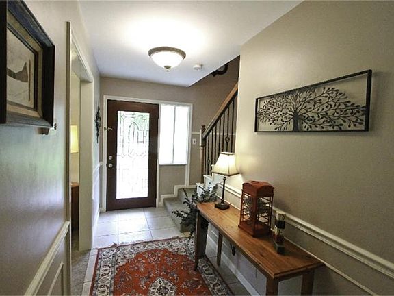 2nd image of 1114 Calderwood Dr