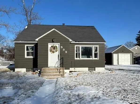 532 4th St SW, Perham, MN 56573