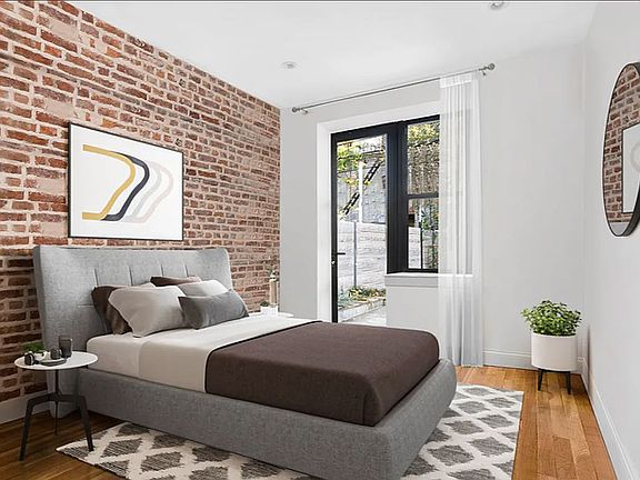 3rd image of 476 Irving Ave #1