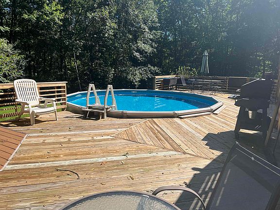 5th image of 25 Hickory Road