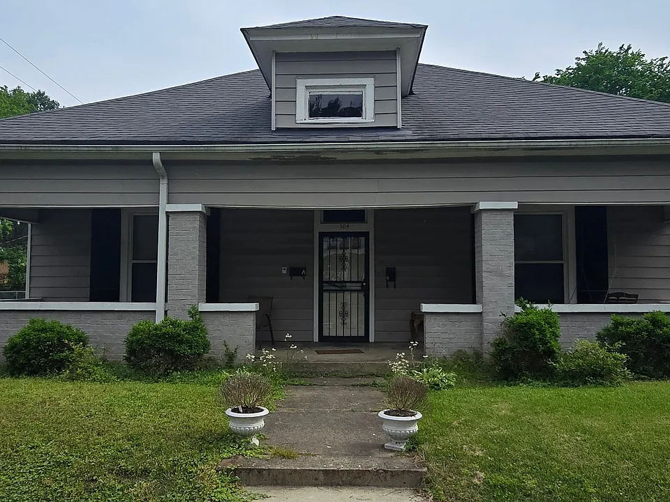 304 Division Ave (Jms-99 5/20) - Owner Handles Maintenance