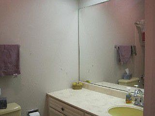 5th image of 7061 N Kedzie Ave Suite 711