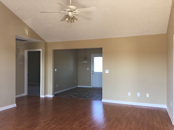 2nd image of 104 Bairdscorner Ct