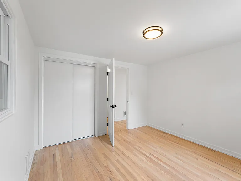 54 Park Ter N — Photo 16
