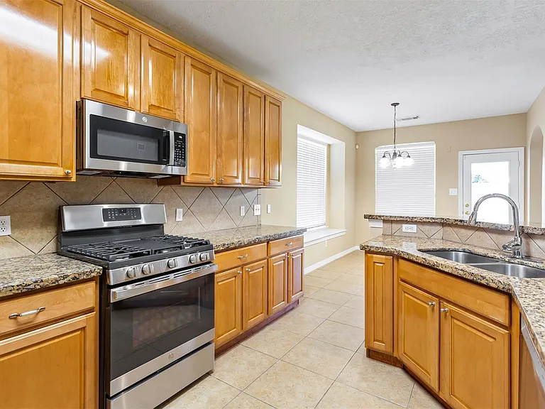 18714 Aquatic Dr — Photo 12