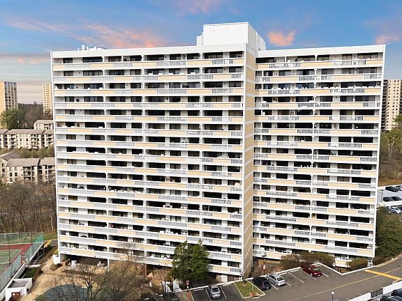 5th image of 6101 Edsall Rd APT 1107