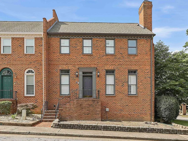 165 Habersham Pl — Photo 2