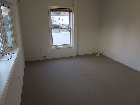 5th image of 173 E 54th St