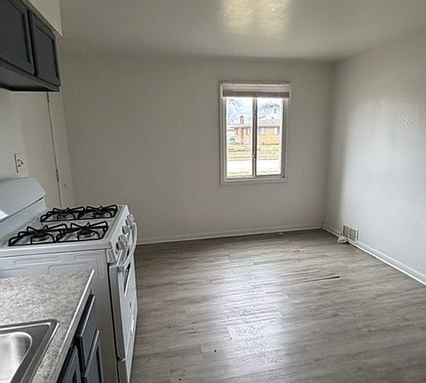3rd image of 1509 Hervey Ave APT A