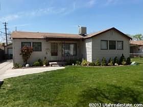 3rd image of 1242 S Navajo St